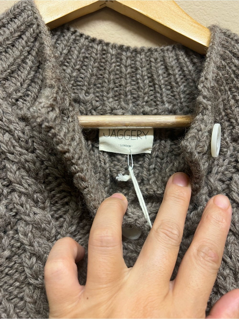 NWT jaggery London Milagro cardigan in walnut size 2 - Picture 2 of 8